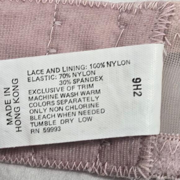 Christian Dior Intimates Bra Vintage Light Pink Lace 38C Underwire Circa 1990s - Picture 7 of 8